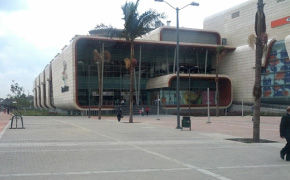 Centro comercial Titán Plaza